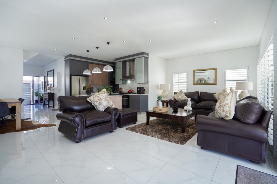4 Bedroom Property for Sale in Sandown Western Cape